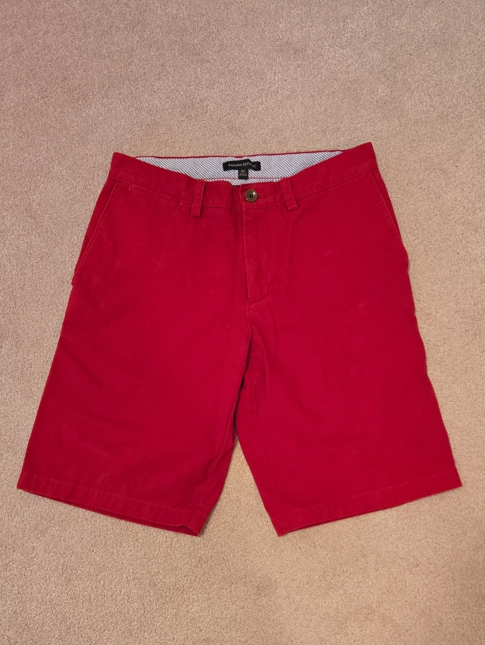 Banana Republic Bright Red Men’s Flat-Front Chino Shorts